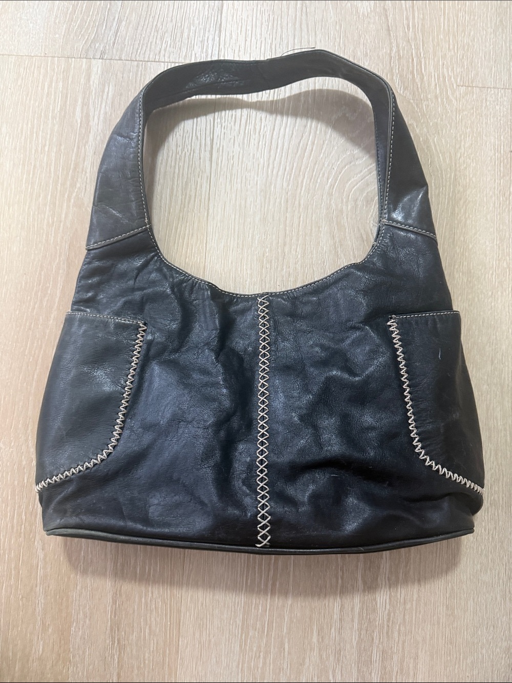 Preston & York Vintage Y2K Black Leather Shoulder Bag with Contrast Stitching